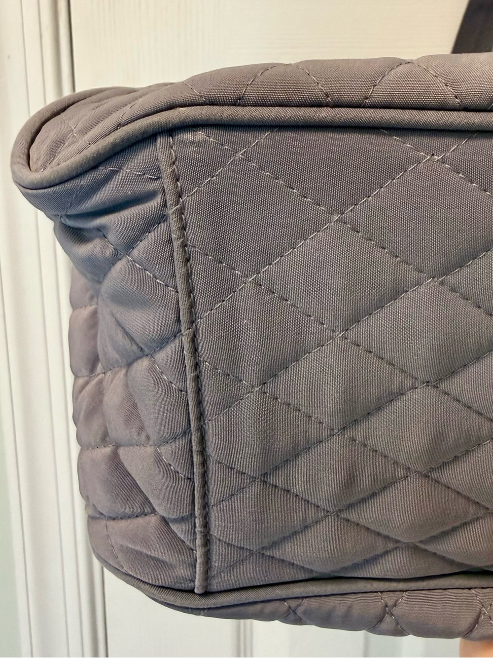 Vera Bradley Quilted Oversized Tote Bag Laptop Travel Overnight Weekend Gray - Picture 9 of 11